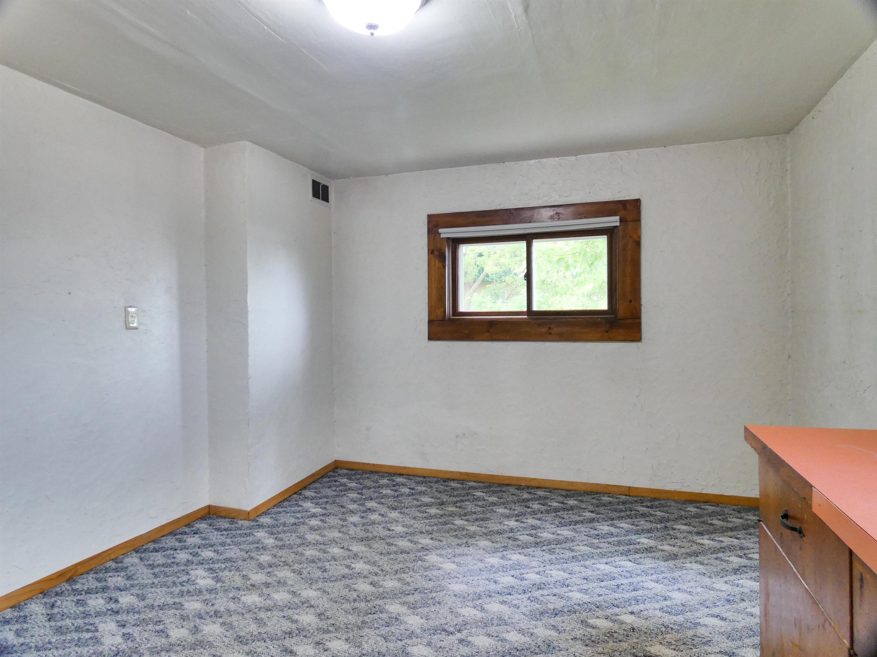 107 South Andrews Street Shawano, WI 54166 - Photo 27 of 47