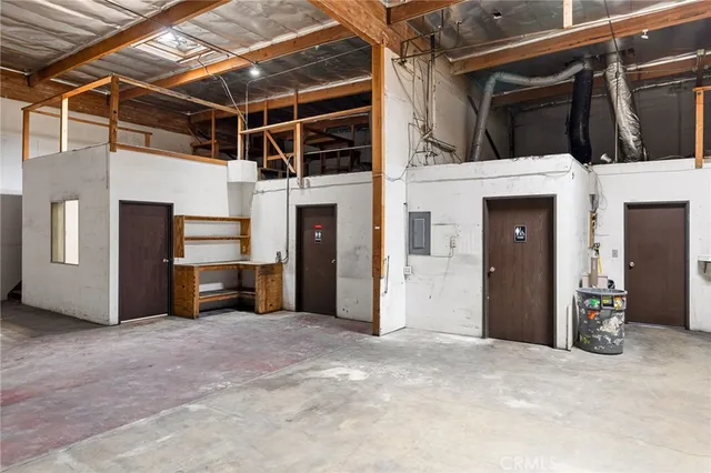 a picture of city view