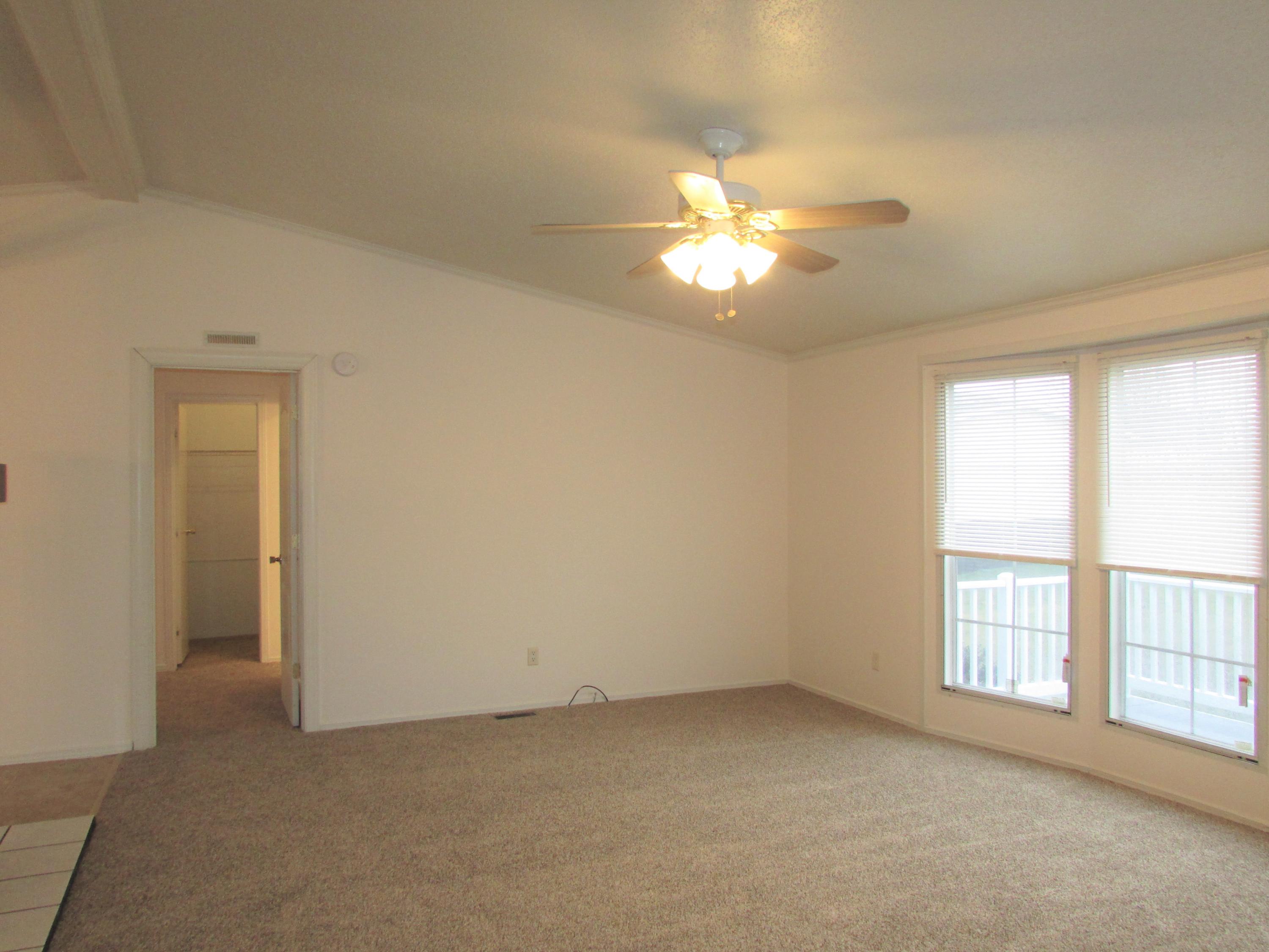 621 Snapps Ferry Road Kingsport, TN 37664 - Photo 21 of 28 IMG_4379