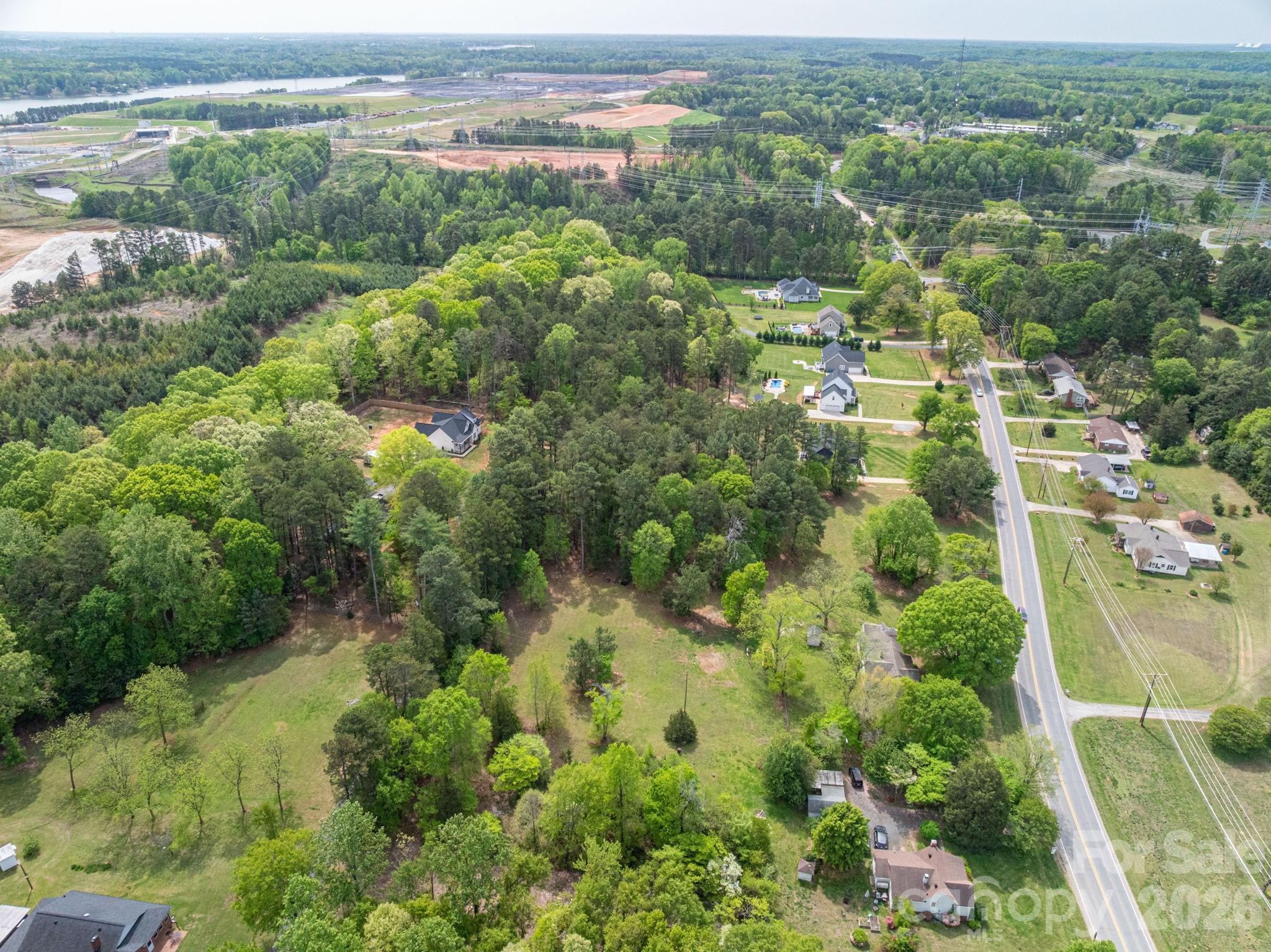 2059 South Point Road Belmont, NC 28012 - Photo 7 of 24 Gallery Image 7