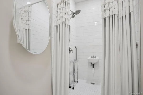 $785,000 | 3015 Molly Pitcher Drive, New Windsor, NY 12553