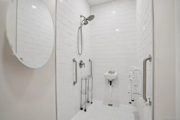 $785,000 | 3015 Molly Pitcher Drive, New Windsor, NY 12553