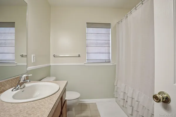 $785,000 | 3015 Molly Pitcher Drive, New Windsor, NY 12553