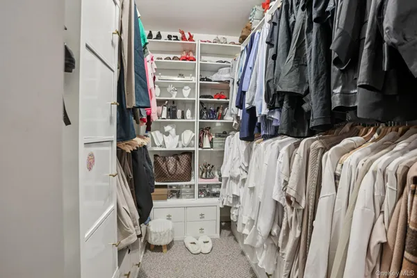 $785,000 | 3015 Molly Pitcher Drive, New Windsor, NY 12553