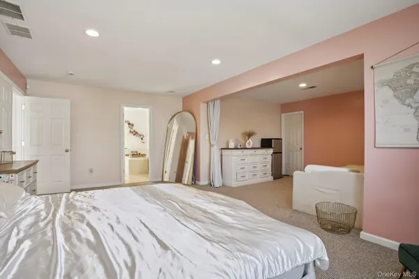 $785,000 | 3015 Molly Pitcher Drive, New Windsor, NY 12553