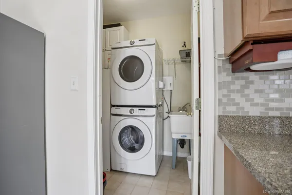 $785,000 | 3015 Molly Pitcher Drive, New Windsor, NY 12553