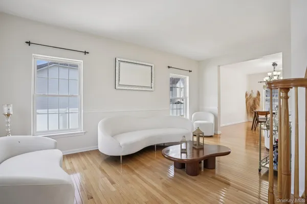 $785,000 | 3015 Molly Pitcher Drive, New Windsor, NY 12553