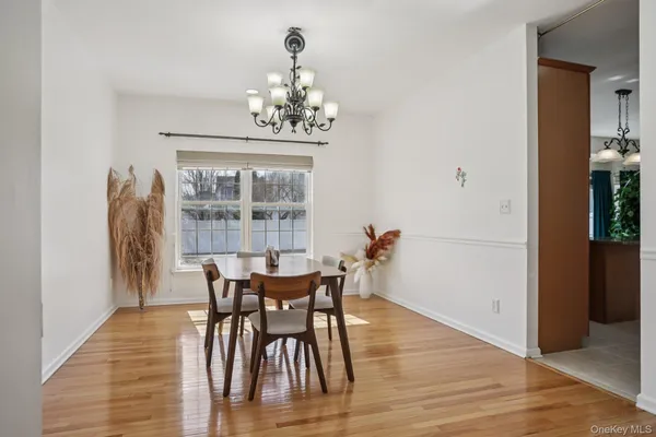 $785,000 | 3015 Molly Pitcher Drive, New Windsor, NY 12553