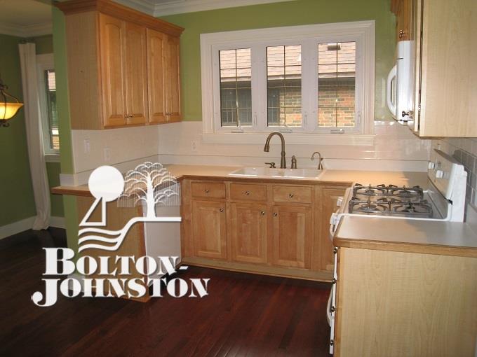 480 Neff Road Grosse Pointe, MI 48230 - Photo 10 of 15 31366294-9.JPG