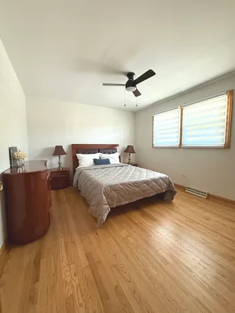 $2,950 | 6944 West 106th Place, Worth, IL 60482