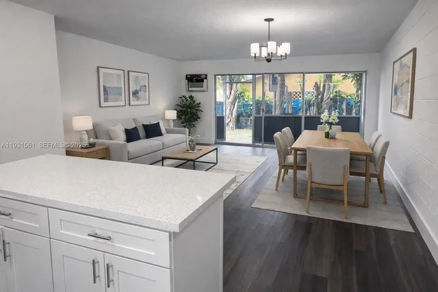 $2,200 | 638 Northeast 166th Street, Unit 4, Miami, FL 33162