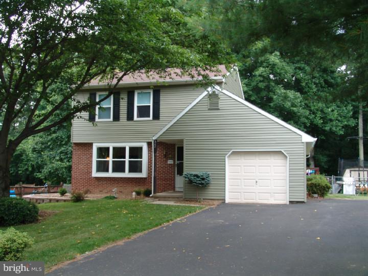 217 Twining Road Lansdale, PA 19446 - Photo 22 of 25 Exterior Front