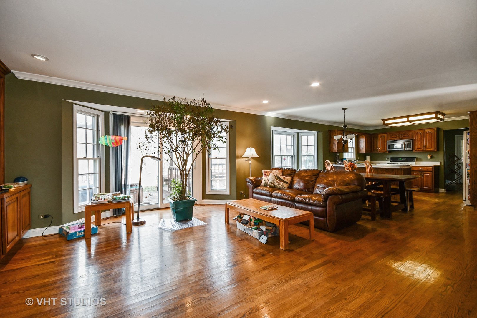 825 Biltmore Court Naperville, IL 60563 - Photo 7 of 16