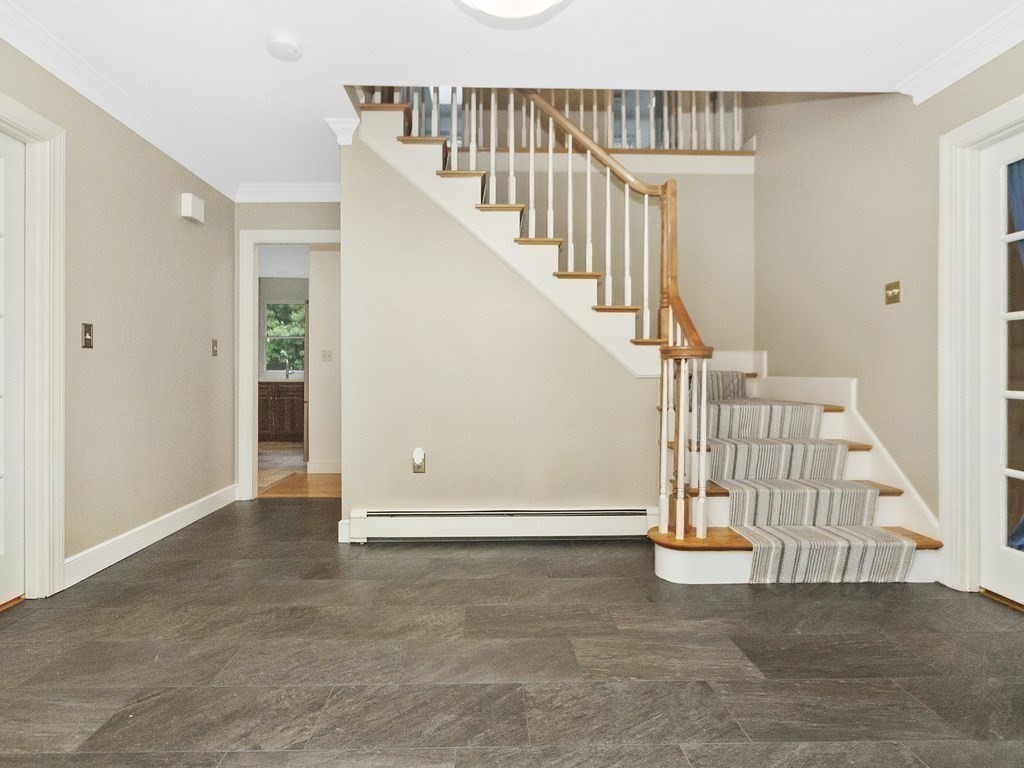 199 Concord Road Wayland, MA 01778 - Photo 8 of 32