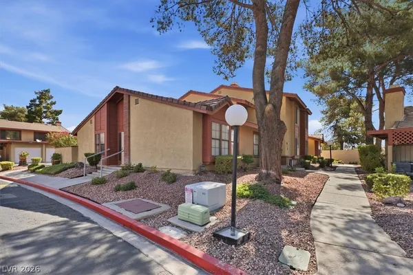 $2,485 | 2410 Pickwick Drive, Henderson, NV 89014
