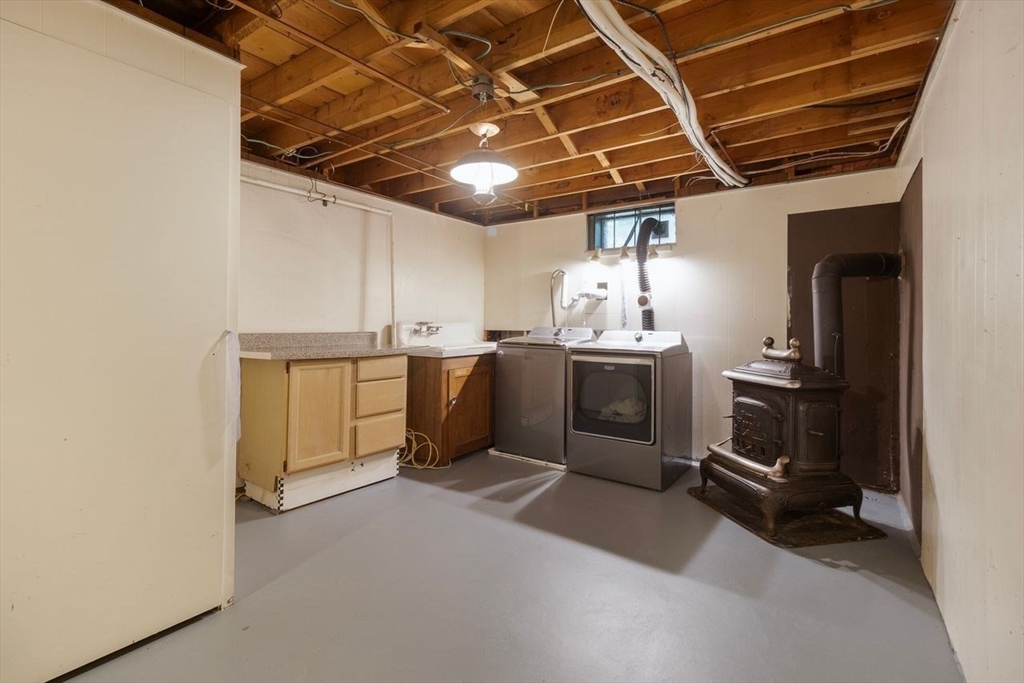 15 Williams Road Smithfield, RI 02917 - Photo 27 of 41 Gallery Image 27