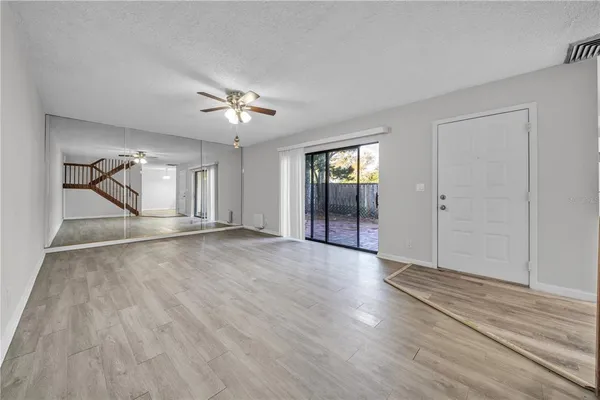 $1,950 | 2605 10th Court, Palm Harbor, FL 34684