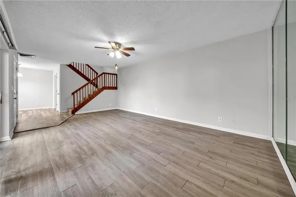 $1,950 | 2605 10th Court, Palm Harbor, FL 34684
