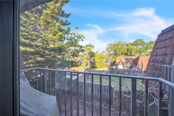 $1,950 | 2605 10th Court, Palm Harbor, FL 34684