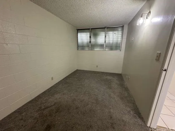 $1,700 | 1555 Pohaku Street, Unit B107, Honolulu, HI 96817