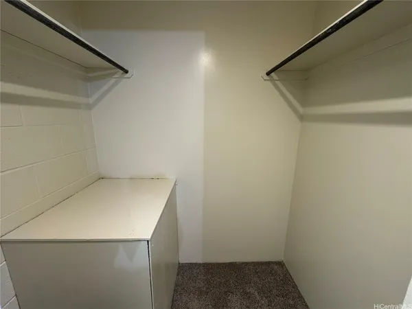 $1,700 | 1555 Pohaku Street, Unit B107, Honolulu, HI 96817
