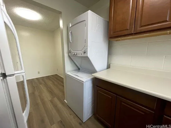 $1,700 | 1555 Pohaku Street, Unit B107, Honolulu, HI 96817