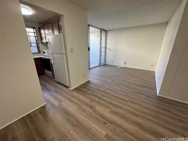 $1,700 | 1555 Pohaku Street, Unit B107, Honolulu, HI 96817
