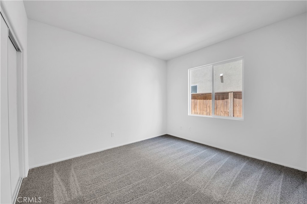 1984 Bronte Road San Jacinto, CA 92583 - Photo 13 of 30 an empty room with a window