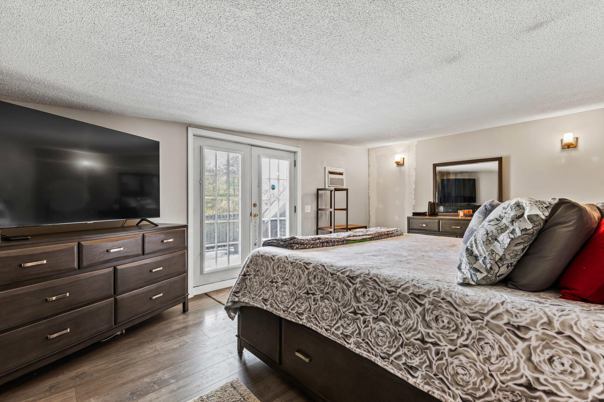 1083 Roosevelt Trail Windham, ME 04062 - Photo 18 of 43 1083 roosevelt trail windham_018