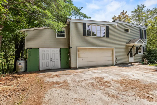 $365,000 | 1083 Roosevelt Trail, Windham, ME 04062