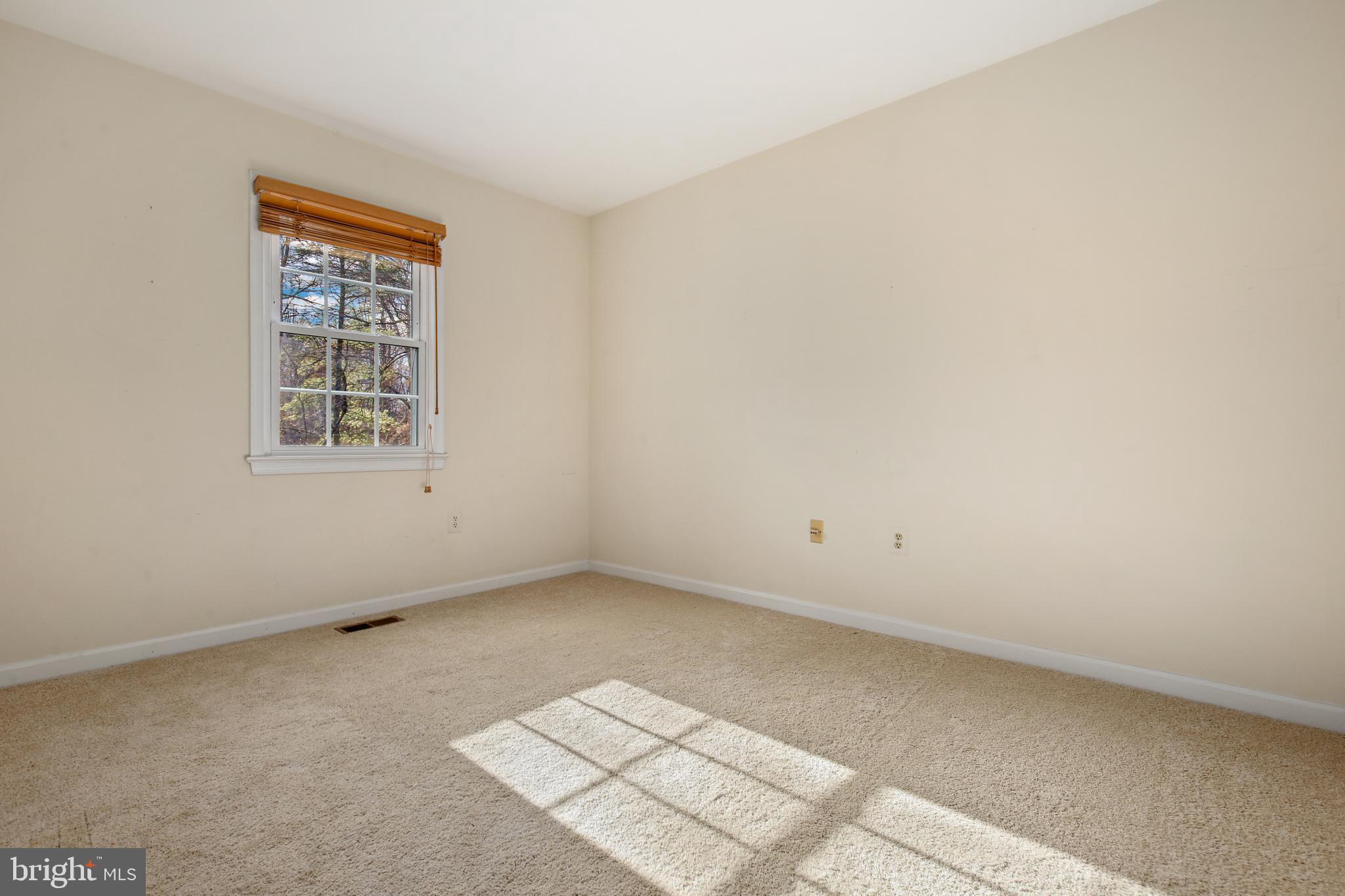 414 Maravista Court Silver Spring, MD 20905 - Photo 24 of 47 Home office