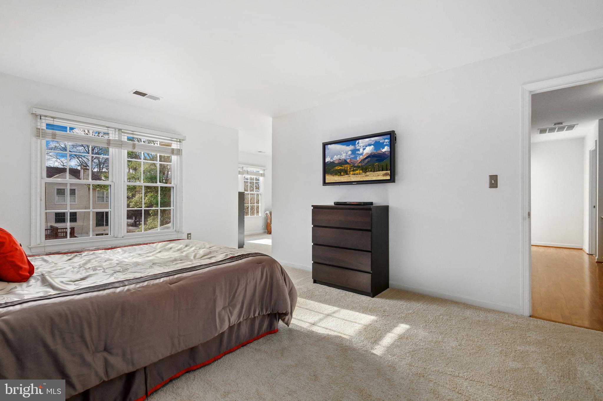 414 Maravista Court Silver Spring, MD 20905 - Photo 29 of 47 Primary Bedroom