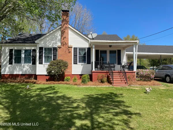 $207,000 | 512 East Franklin Street, Carthage, MS 39051