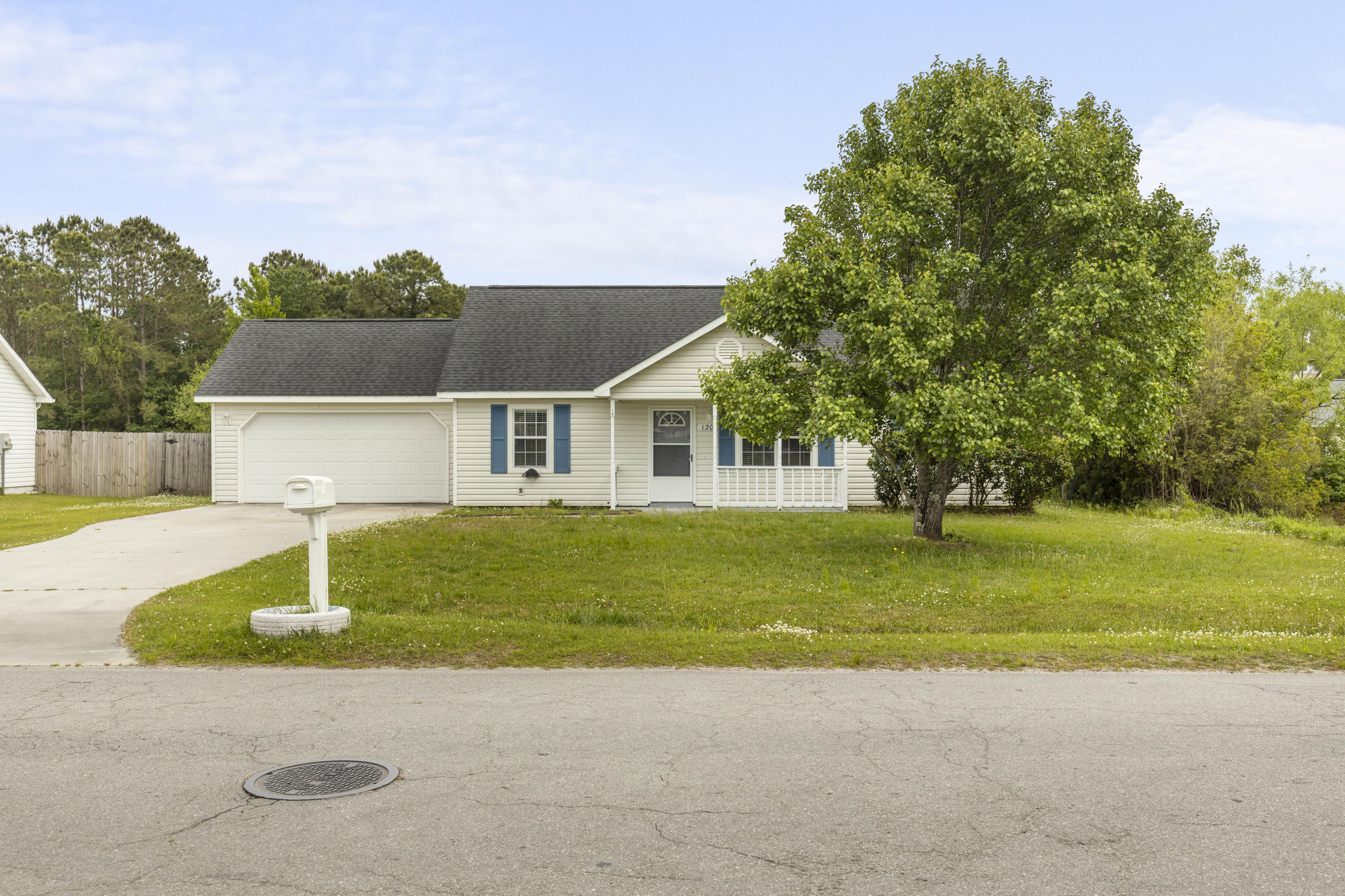 120 Parnell Road Hubert, NC 28539 - Photo 8 of 36 120 Parnell Drive-1-8