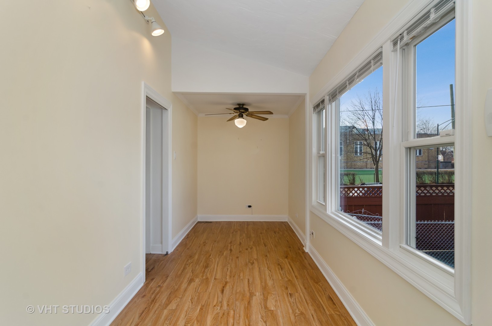 5300 North Rutherford Avenue Chicago, IL 60656 - Photo 11 of 24