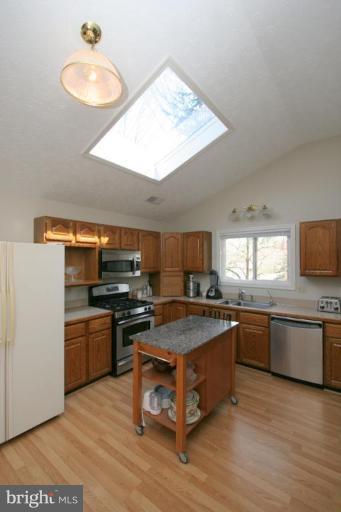11905 Colin Road Silver Spring, MD 20906 - Photo 10 of 30 Kitchen