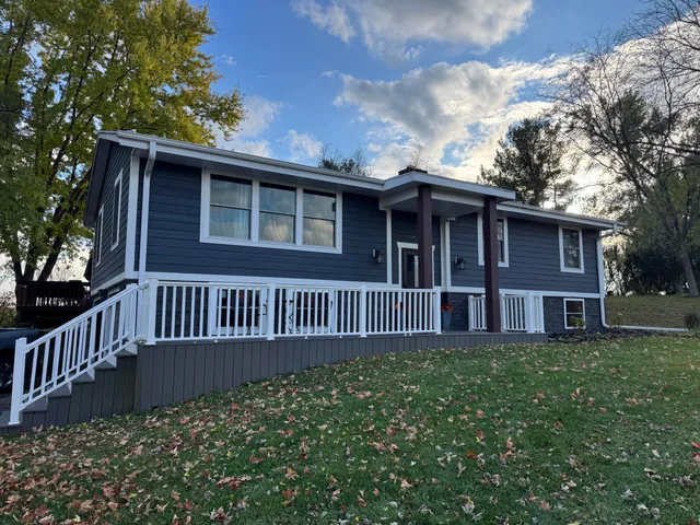 $499,900 | S47W24821 Lawnsdale Road, Waukesha, WI 53189