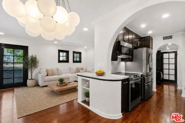 $4,500 | 1118 Cardiff Avenue, Unit 7, Los Angeles, CA 90035