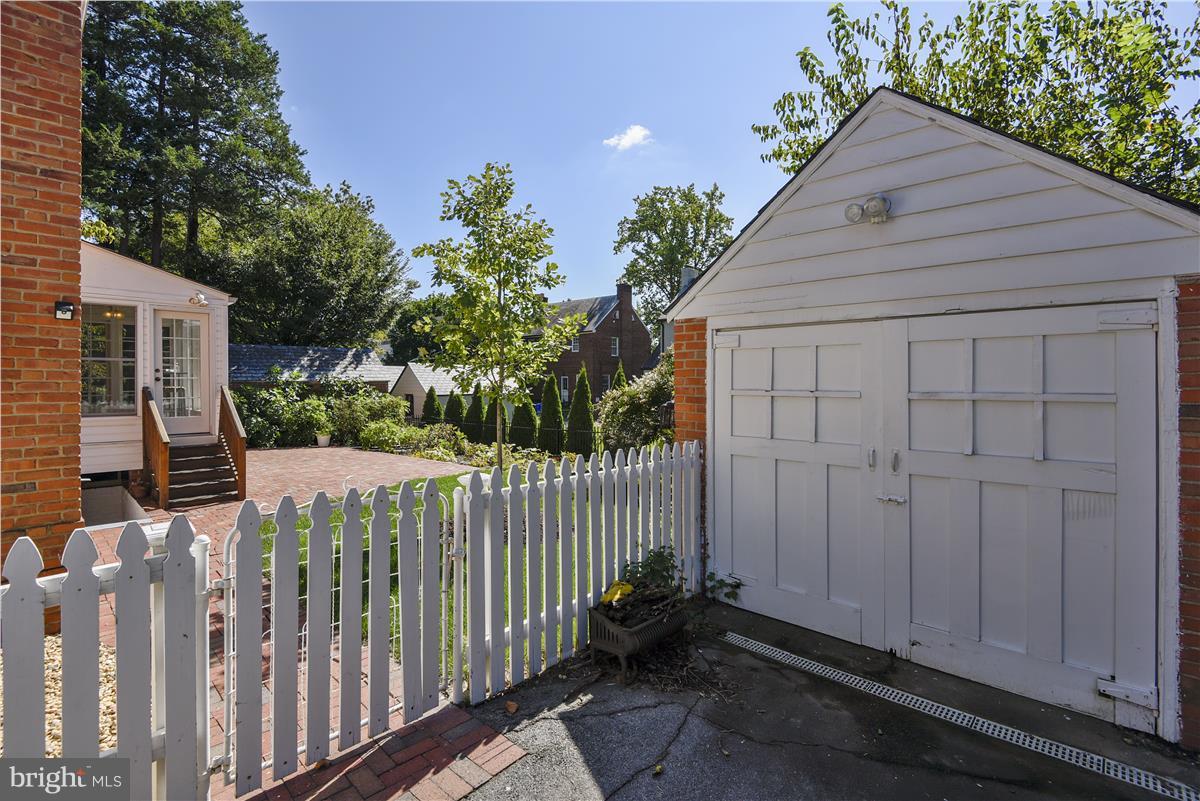 4732 24th Road North Arlington, VA 22207 - Photo 25 of 30 Exterior (Rear)