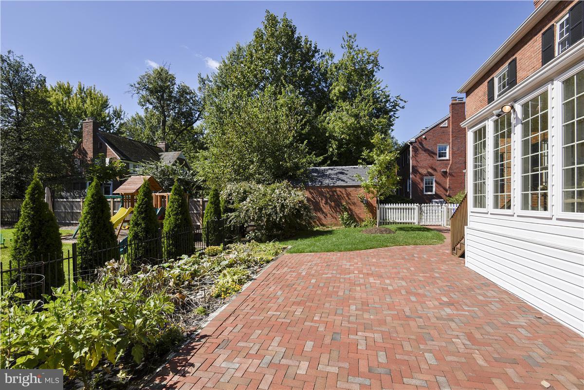 4732 24th Road North Arlington, VA 22207 - Photo 28 of 30 Exterior (Rear)