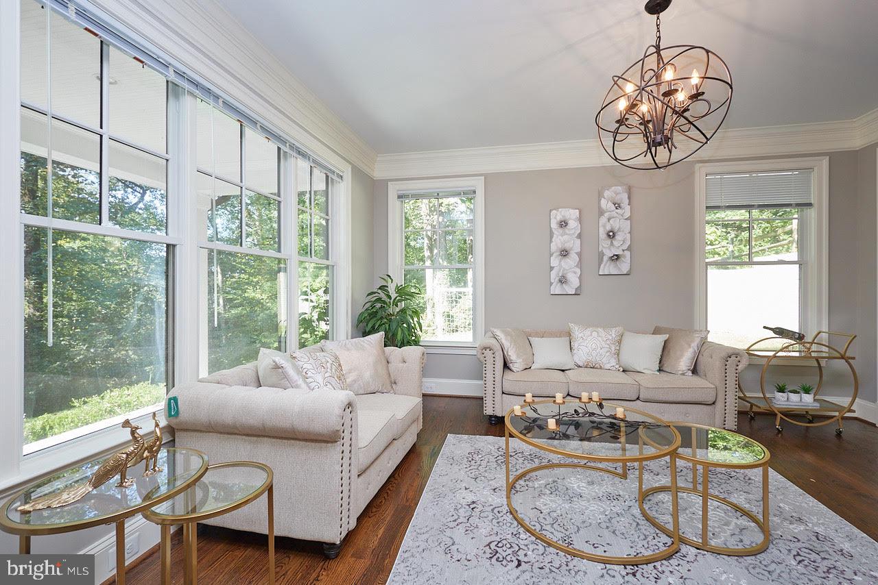 6351 Walhonding Road Bethesda, MD 20816 - Photo 4 of 62