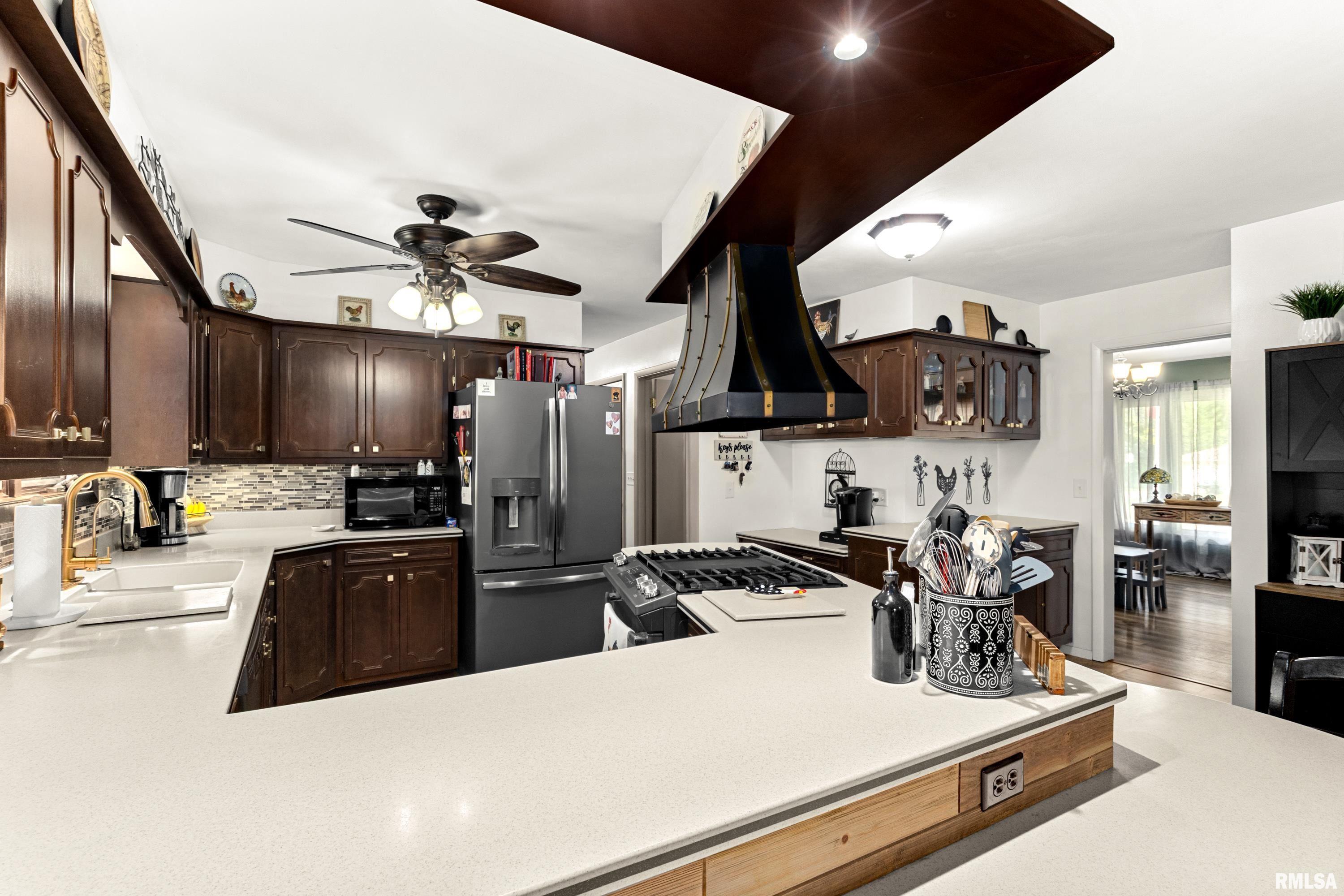 1008 Kingsbury Road Washington, IL 61571 - Photo 16 of 41 Gallery Image 16