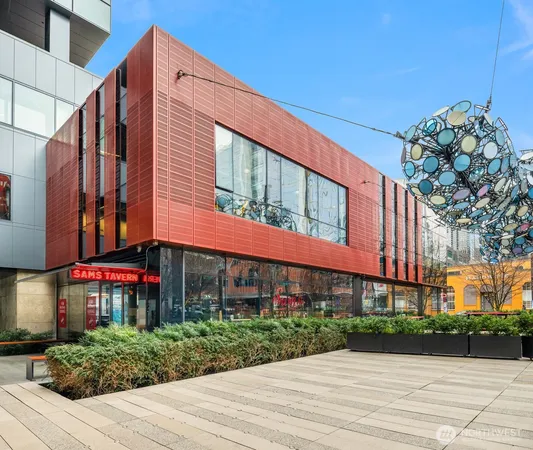 $525,000 | 401 9th Avenue North, Unit 102, Seattle, WA 98109