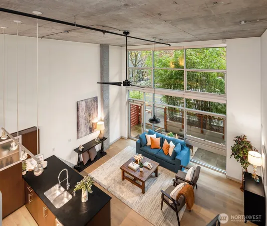 $525,000 | 401 9th Avenue North, Unit 102, Seattle, WA 98109