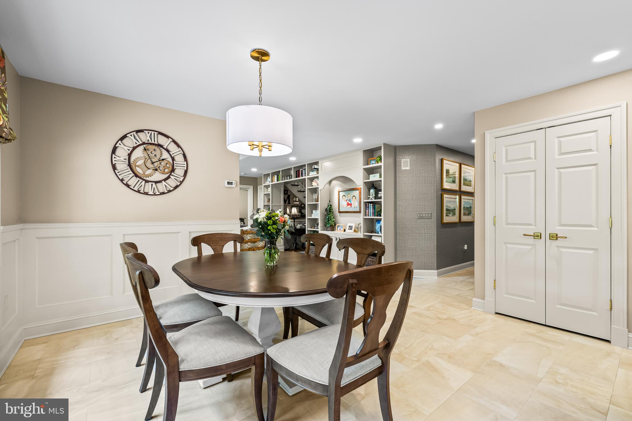 2428 Old Bosley Road Cockeysville, MD 21030 - Photo 24 of 53 a dining room with a table and chairs