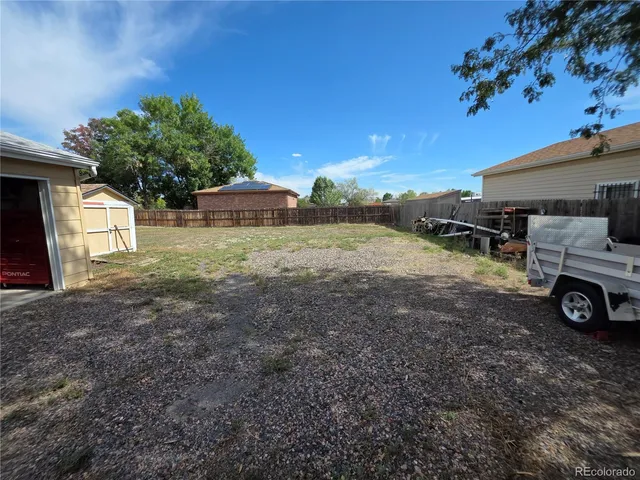 a view of a car in front of house