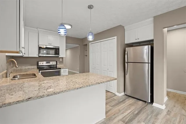 $1,850 | 326 Farm Pl Court Northeast, Woodstock, GA 30188