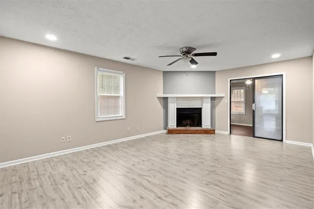 $1,850 | 326 Farm Pl Court Northeast, Woodstock, GA 30188