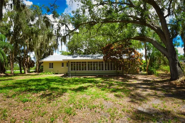 $795,000 | 160 Bayshore Drive, Terra Ceia, FL 34250