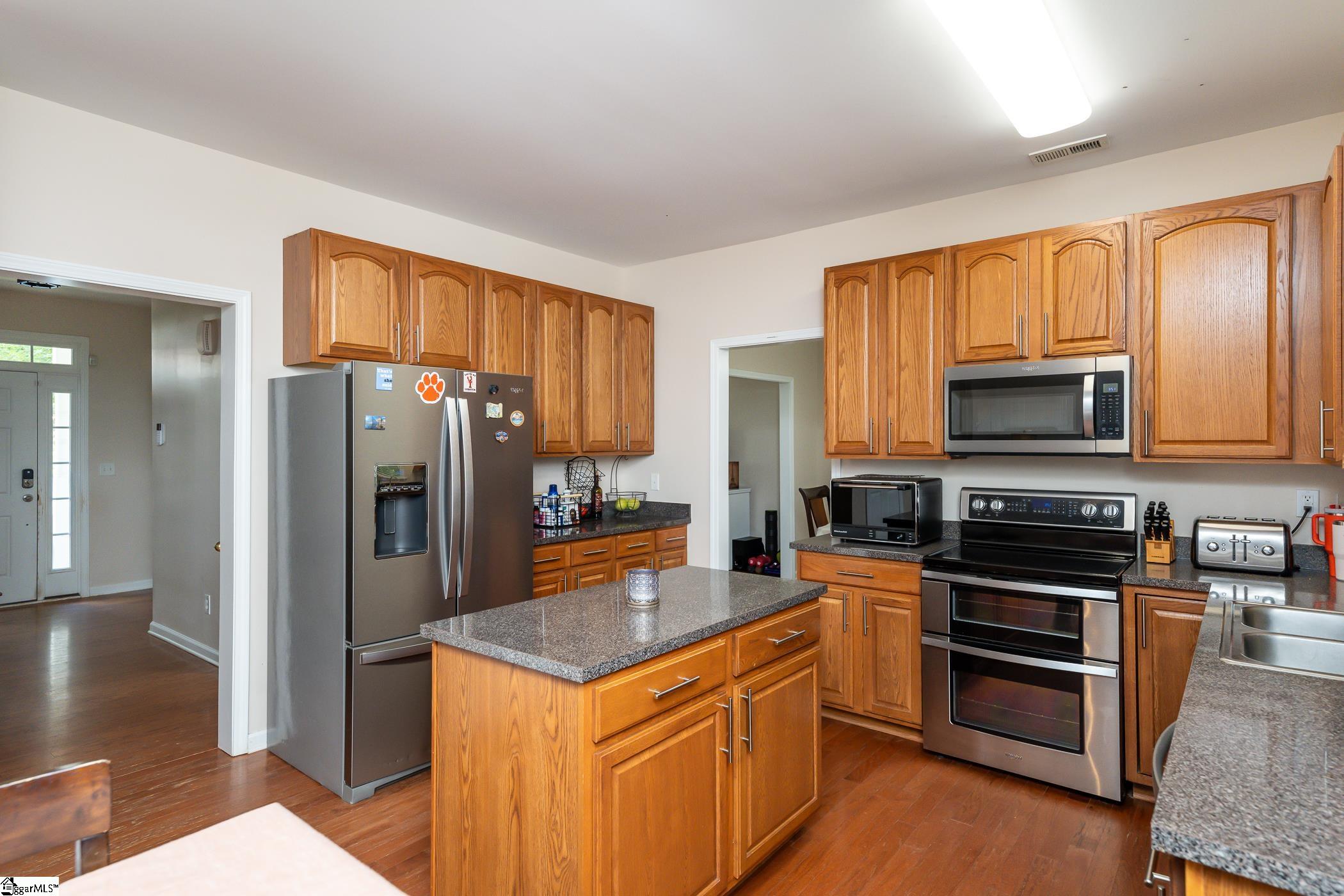 30 Killarney Lane Greer, SC 29650 - Photo 7 of 36 Gallery Image 7